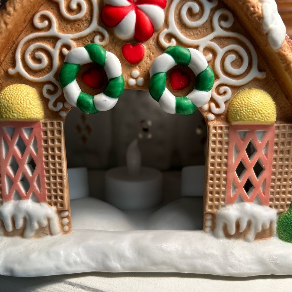 Vintage Partylite Gingerbread House Tea Light Holder Oh So Adorable! - Picture 5 of 11